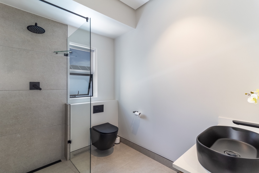 6 Bedroom Property for Sale in Pearl Valley at Val de Vie Western Cape